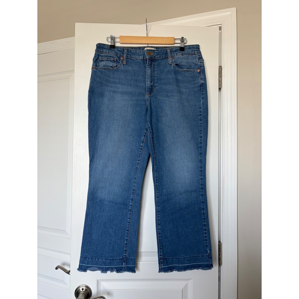 Universal Thread Womens Ankle Bootcut Jeans Blue High Rise Raw Hem 12/31R